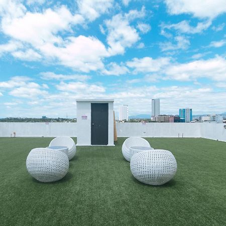 59 Xavierville By Reddoorz Cubao Exteriör bild