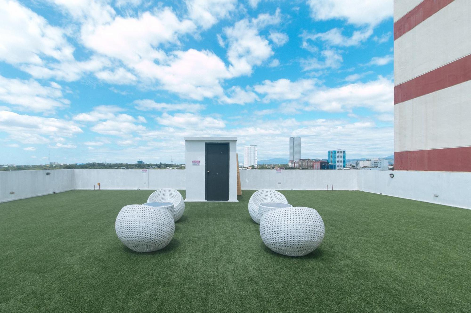 59 Xavierville By Reddoorz Cubao Exteriör bild