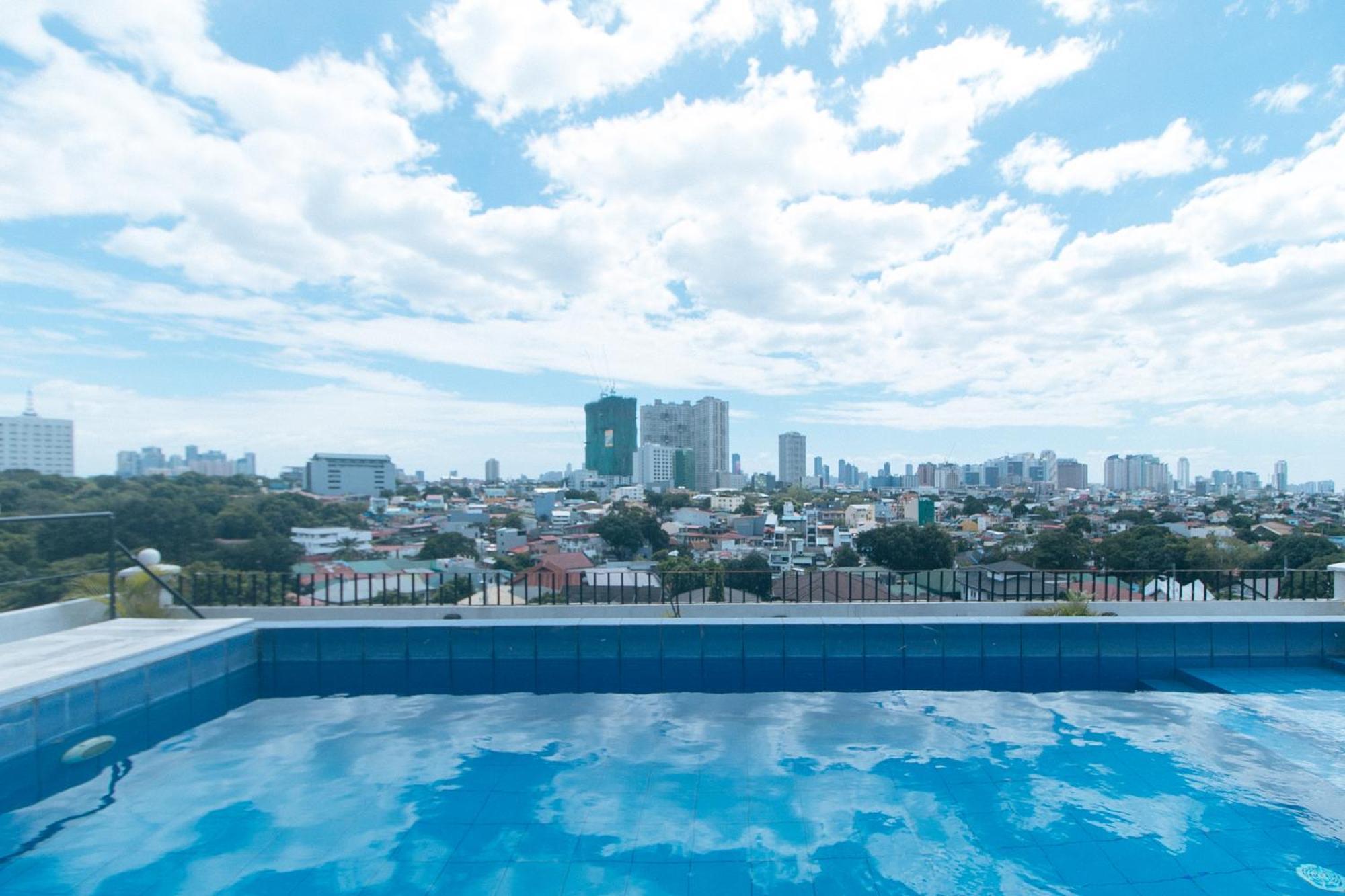 59 Xavierville By Reddoorz Cubao Exteriör bild